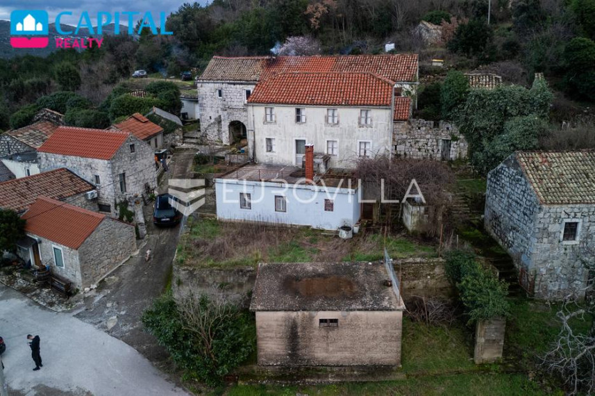 Parduodamas namas Ruskovići 2 , 272.00 kv.m ploto, 255 aukštai 2