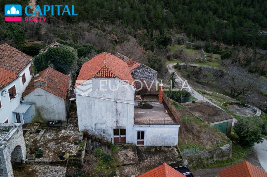 Parduodamas namas Ruskovići 2 , 272.00 kv.m ploto, 255 aukštai 5