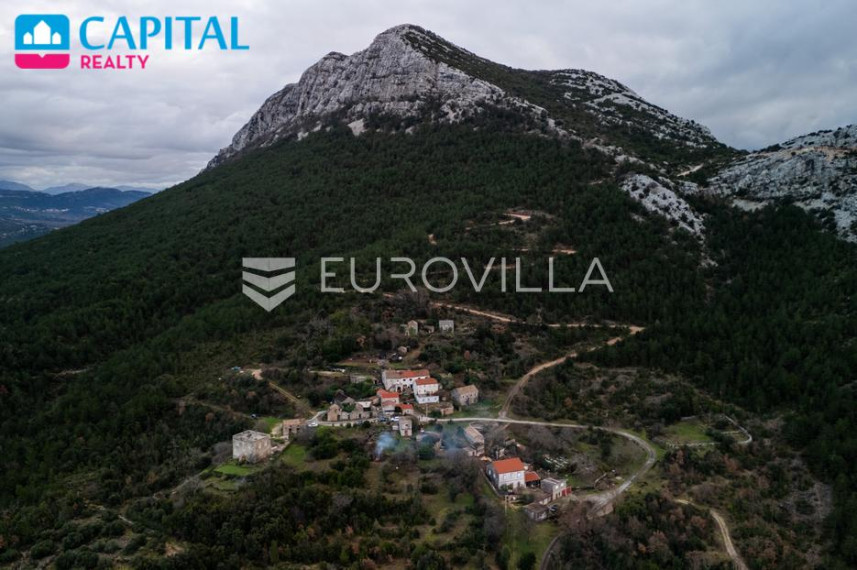 Parduodamas namas Ruskovići 2 , 272.00 kv.m ploto, 255 aukštai 7