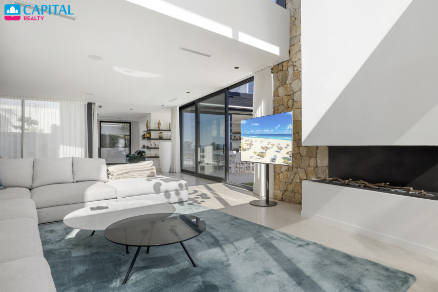 Parduodamas namas Calle Paris 9 , 407.00 kv.m ploto,  Floors 9