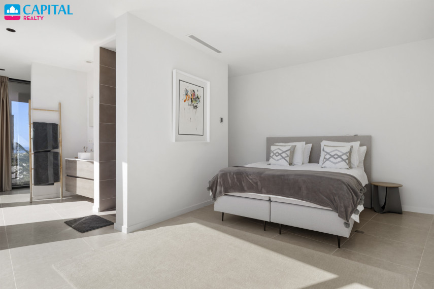 Parduodamas namas Calle Paris 9 , 407.00 kv.m ploto,  Floors 20