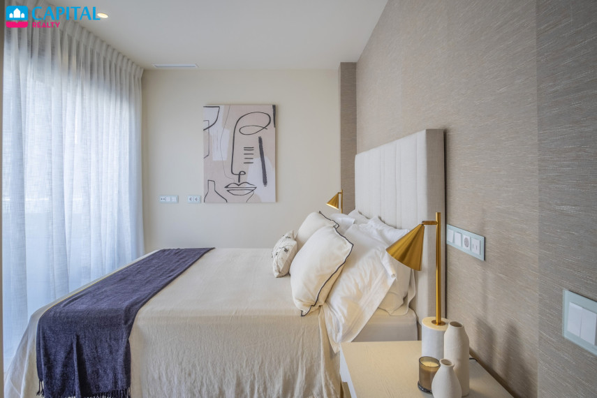 Parduodamas namas Calle Benalauria 11 , 371.00 kv.m ploto,  Floors 20