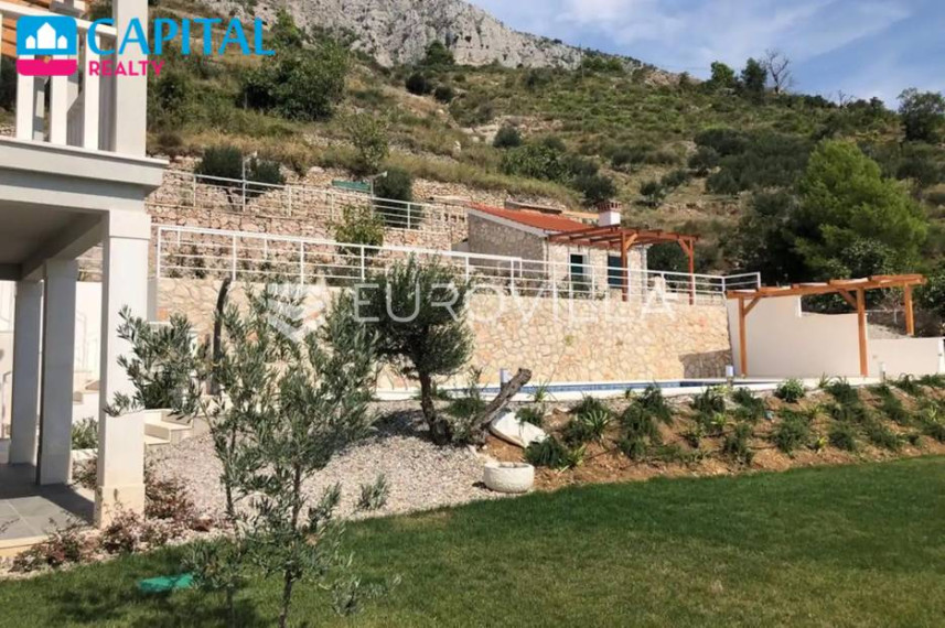 Parduodamas namas Staro Selo 5 , 330.00 kv.m ploto, 2 aukštai 3