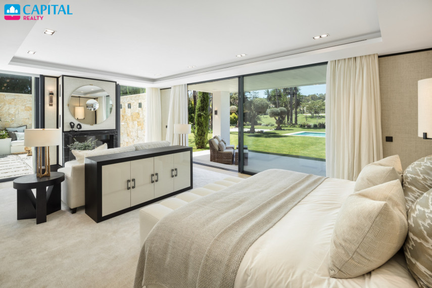 Parduodamas namas Calle Londres S/N , 1636.00 kv.m ploto,  Floors 11