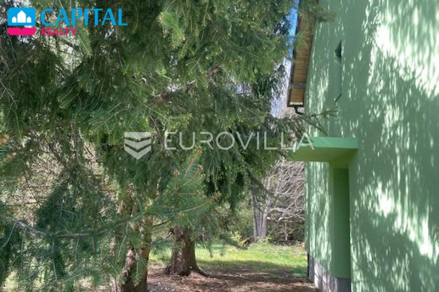 Parduodamas namas 260.00 kv.m ploto, 3 aukštai 2