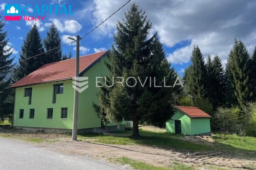 Parduodamas namas 260.00 kv.m ploto, 3 aukštai 4