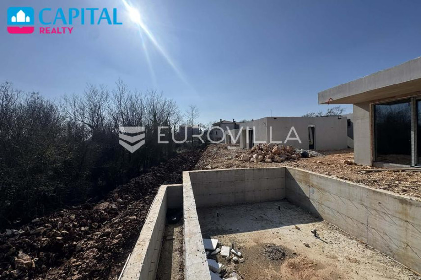 Parduodamas namas Zelenice ulica 11 , 130.00 kv.m ploto, 1 aukštai 13