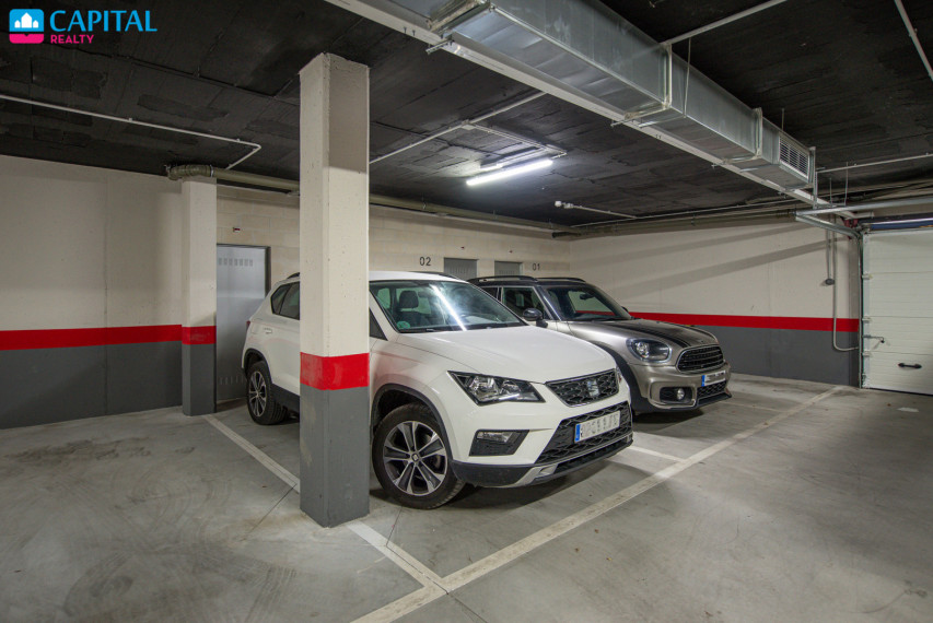Parduodamas namas Avenida Parque Selwo s/n , 87.00 kv.m ploto,  Floors 27