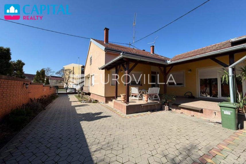 Parduodamas namas Ulica Ivana Pavla II 2 , 420.00 kv.m ploto, 2 aukštai 27
