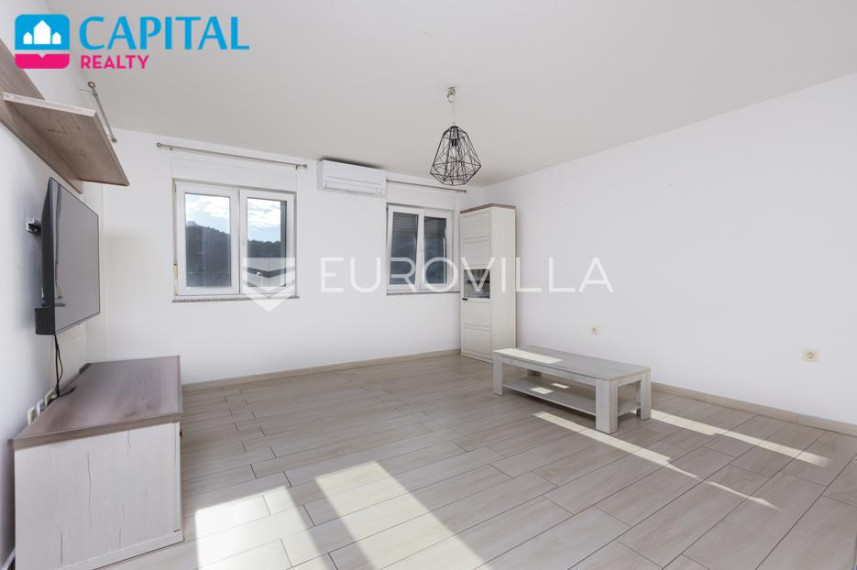 Parduodamas butas Tomasići ulica 37 , 82.13 kv.m ploto, 2 kambariai 4