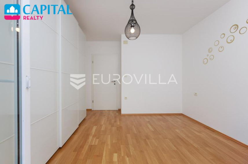 Parduodamas butas Tomasići ulica 37 , 82.13 kv.m ploto, 2 kambariai 13