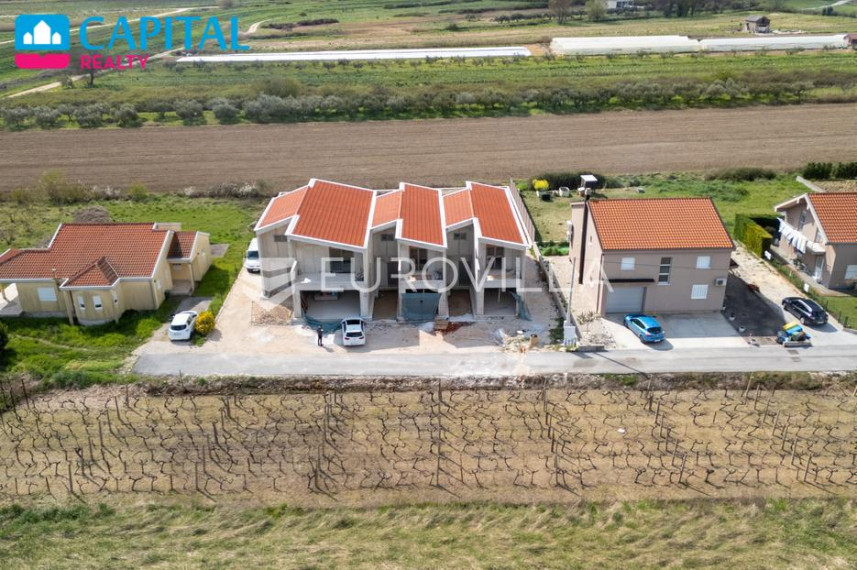 Parduodamas namas Ulica Ante Starčevića 8 , 141.60 kv.m ploto, 2 aukštai 10