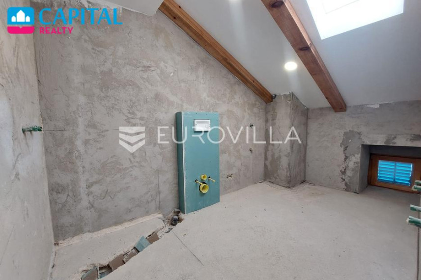 Parduodamas namas Ulica Michele della Vedova 47 , 100.00 kv.m ploto, 3 aukštai 12