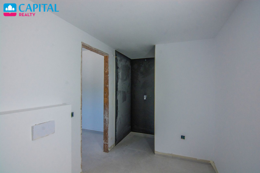 Parduodamas namas Calle Madrid , 573.00 kv.m ploto,  Floors 16