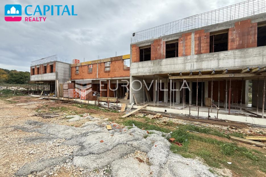 Parduodamas butas Šišanska Cesta 37B , 52.60 kv.m ploto, 1 kambariai 1