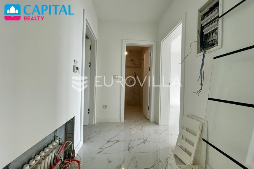Parduodamas butas Uspon Ladislava Tomee 8 , 110.00 kv.m ploto, 3 kambariai 4