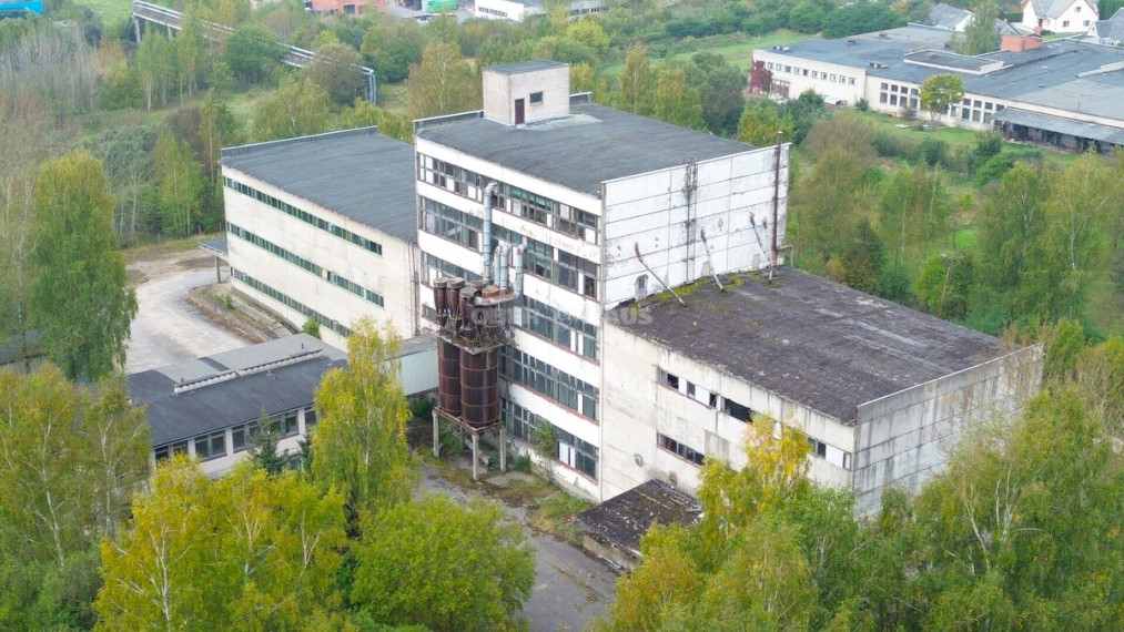 Parduodamos administracinės, gamybinės, sandėliavimo patalpos Žemdirbių g., Utenos r. sav., 5118.7 m2 ploto 2