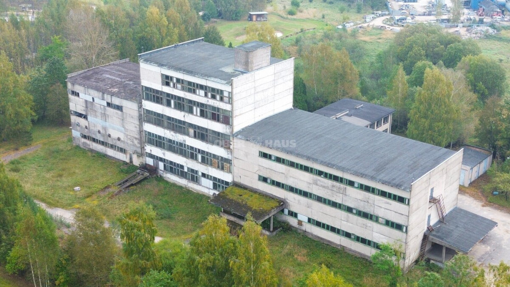 Parduodamos administracinės, gamybinės, sandėliavimo patalpos Žemdirbių g., Utenos r. sav., 5118.7 m2 ploto 3