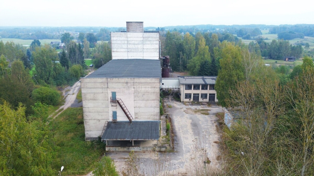 Parduodamos administracinės, gamybinės, sandėliavimo patalpos Žemdirbių g., Utenos r. sav., 5118.7 m2 ploto 5