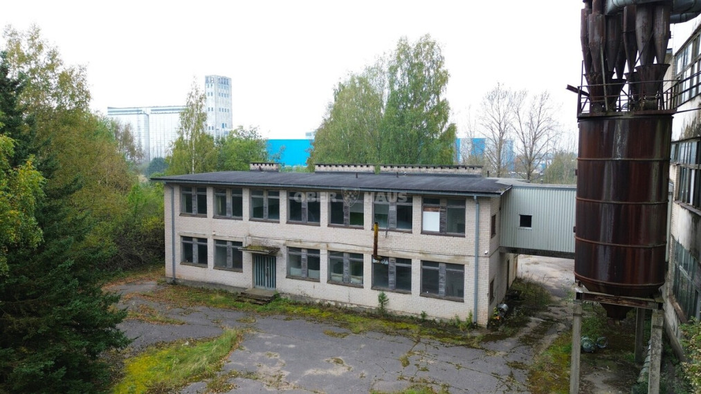 Parduodamos administracinės, gamybinės, sandėliavimo patalpos Žemdirbių g., Utenos r. sav., 5118.7 m2 ploto 6