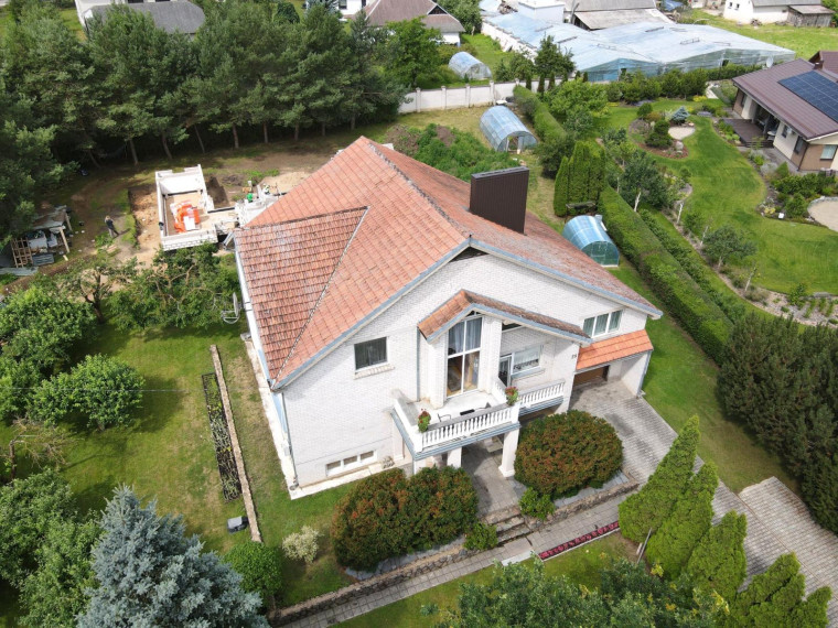 Parduodamas namas Draustinio g., Ginkūnų k., Šiaulių r. sav., 391.06 m² ploto 7 kambariai 53