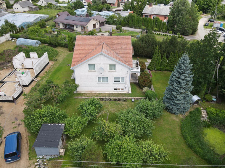 Parduodamas namas Draustinio g., Ginkūnų k., Šiaulių r. sav., 391.06 m² ploto 7 kambariai 56