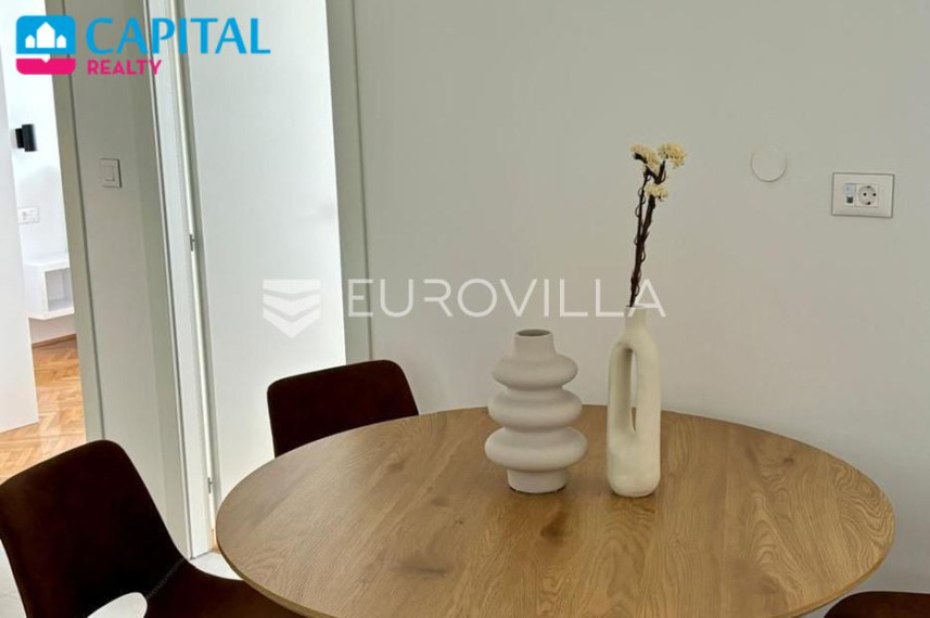 Parduodamas butas Trg kralja Tomislava 5 , 70.00 kv.m ploto, 2 kambariai 11