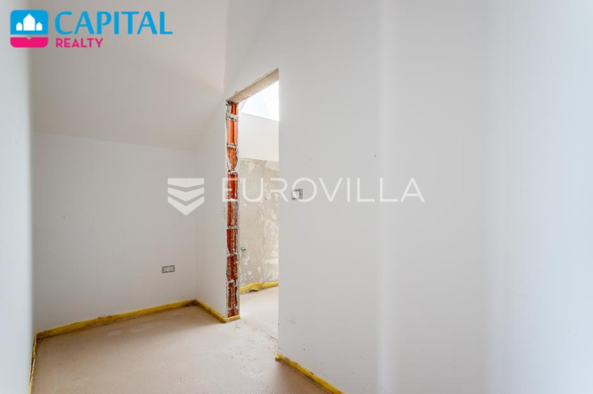 Parduodamas butas prilaz tvornici 19 , 138.82 kv.m ploto, 4 kambariai 11