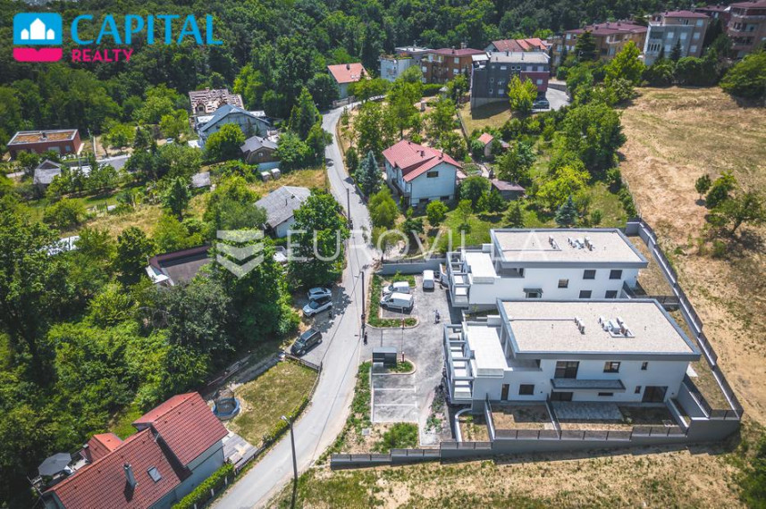 Parduodamas butas Črešnjevec 81 , 172.52 kv.m ploto, 3 kambariai 45