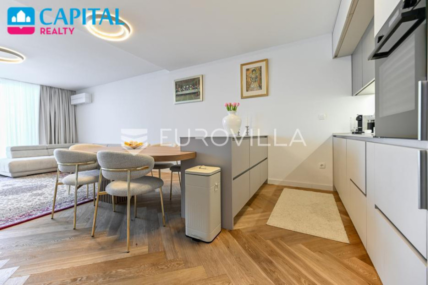 Parduodamas butas Ratnih žrtava 9 , 230.65 kv.m ploto, 2 kambariai 13