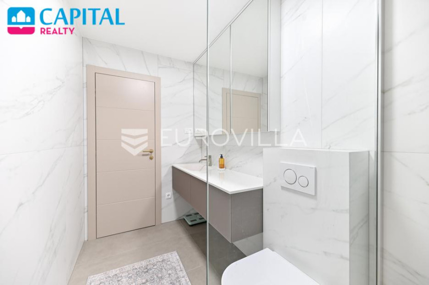 Parduodamas butas Ratnih žrtava 9 , 230.65 kv.m ploto, 2 kambariai 15