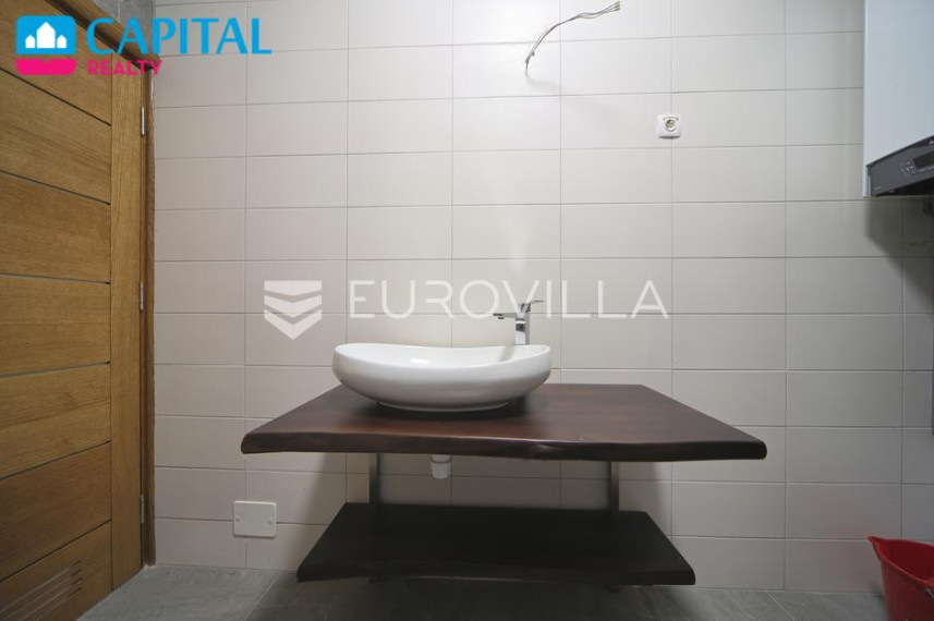 Parduodamas butas Ulica Josipa Jurja Strossmayera 248 , 70.00 kv.m ploto, 2 kambariai 6