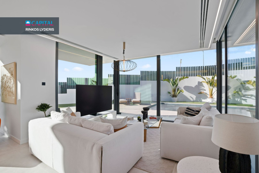 Parduodamas namas Calle Munich 14 , 503.00 kv.m ploto,  Floors 20