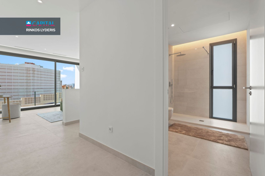 Parduodamas namas Calle Munich 14 , 503.00 kv.m ploto,  Floors 23