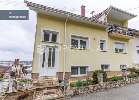 Parduodamas namas Ulica Ivana Filipovića 4 , 184.00 kv.m ploto, 3 Floors