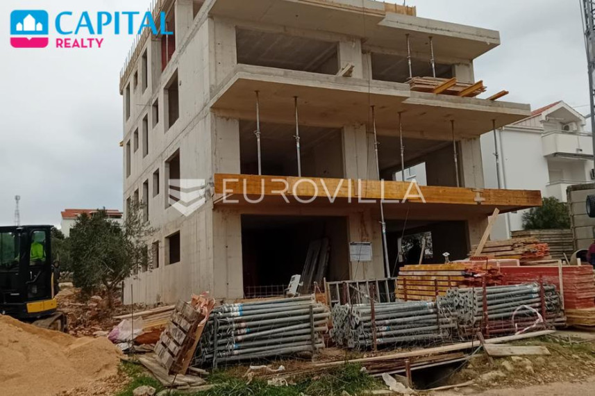 Parduodamas butas Riječka ulica 4 , 79.65 kv.m ploto, 2 kambariai 8