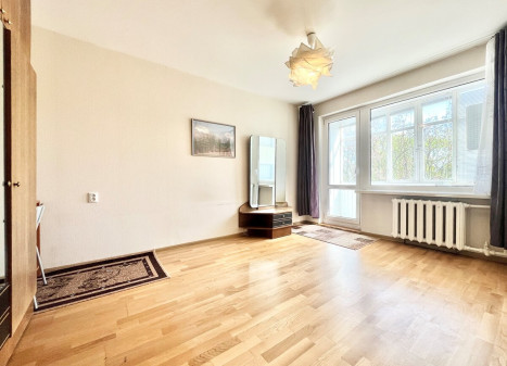 Nuomojamas butas Žirmūnų g., Žirmūnai, Vilniaus m., Vilniaus m. sav., 33 m2 ploto, 1 kambariai Nuomojamas butas Žirmūnų g., Žirmūnai, Vilniaus m., Vilniaus m. sav., 33 m2 ploto, 1 kambariai