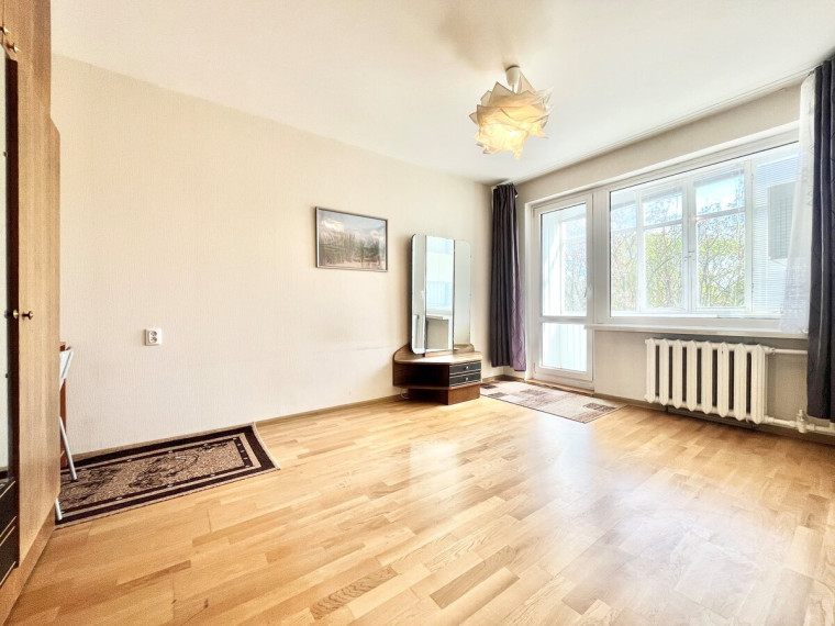 Nuomojamas butas Žirmūnų g., Žirmūnai, Vilniaus m., Vilniaus m. sav., 33 m2 ploto, 1 kambariai 1