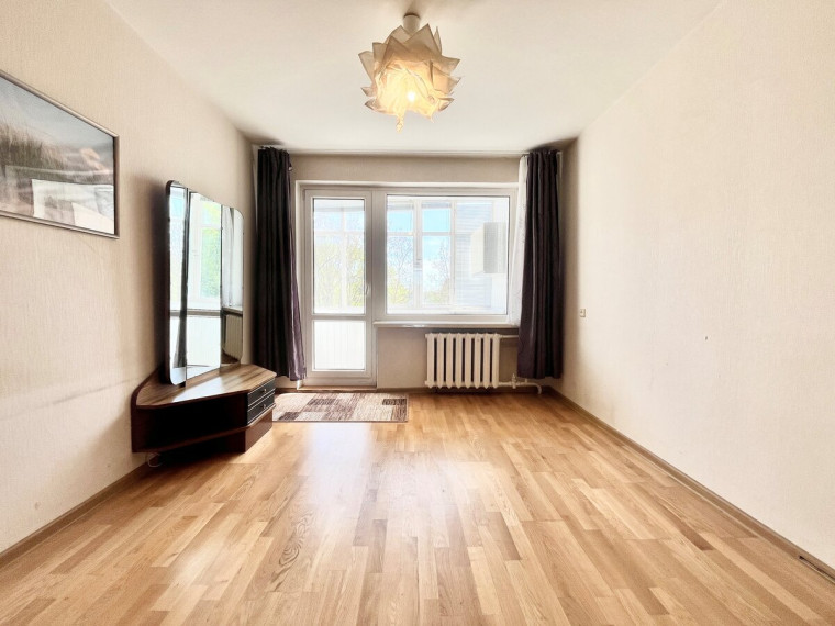 Nuomojamas butas Žirmūnų g., Žirmūnai, Vilniaus m., Vilniaus m. sav., 33 m2 ploto, 1 kambariai 11