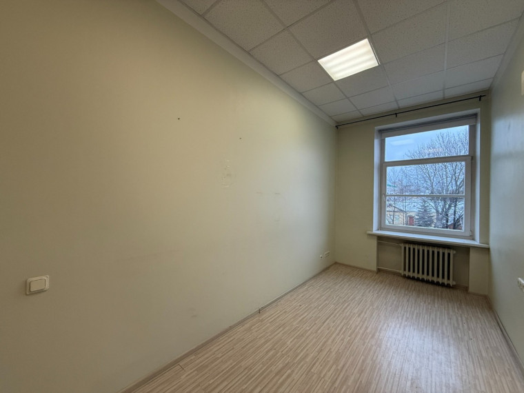 Nuomojamos administracinės, kitos paskirties, paslaugų, prekybos patalpos Kauno m. sav., Kauno m., Žaliakalnis, Aukštaičių g.10, 12.31 m2 ploto 2