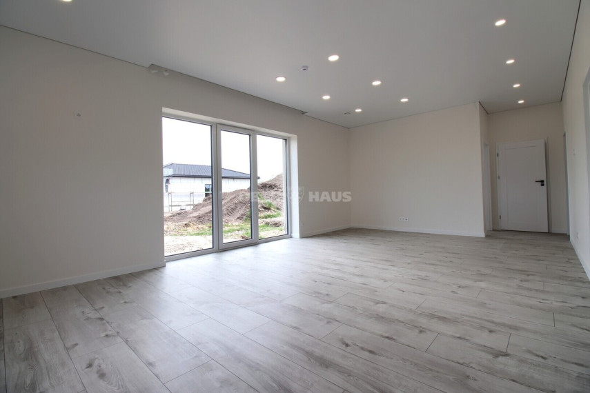 Parduodamas namas Piliavos g., Radailių k., Klaipėdos r. sav., 80 m2 ploto, 1 aukštai 15