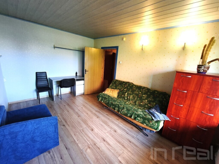 Parduodamas geras, tvarkingas 3 kambarių butas Utenoje, Vaižganto g. 28 9