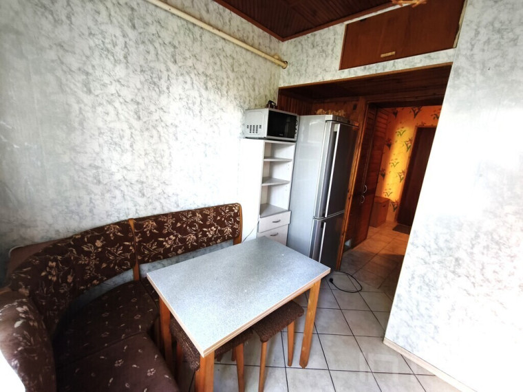 Parduodamas geras, tvarkingas 3 kambarių butas Utenoje, Vaižganto g. 28 14