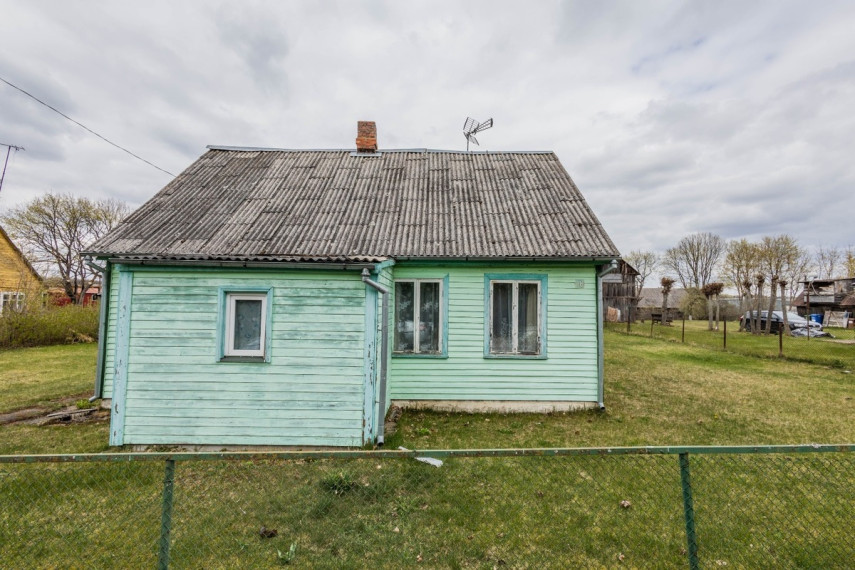 Parduodamas namas Darbininkų g., Kriūkų mstl., Šakių r. sav., 68.06 m2 ploto, 2 aukštai 3