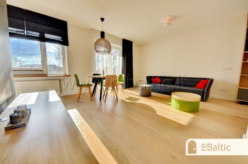 Nuomojamas butas Šeimyniškių g., Vilniaus m., Vilniaus m. sav., 61 m2 ploto, 2 kambariai 1