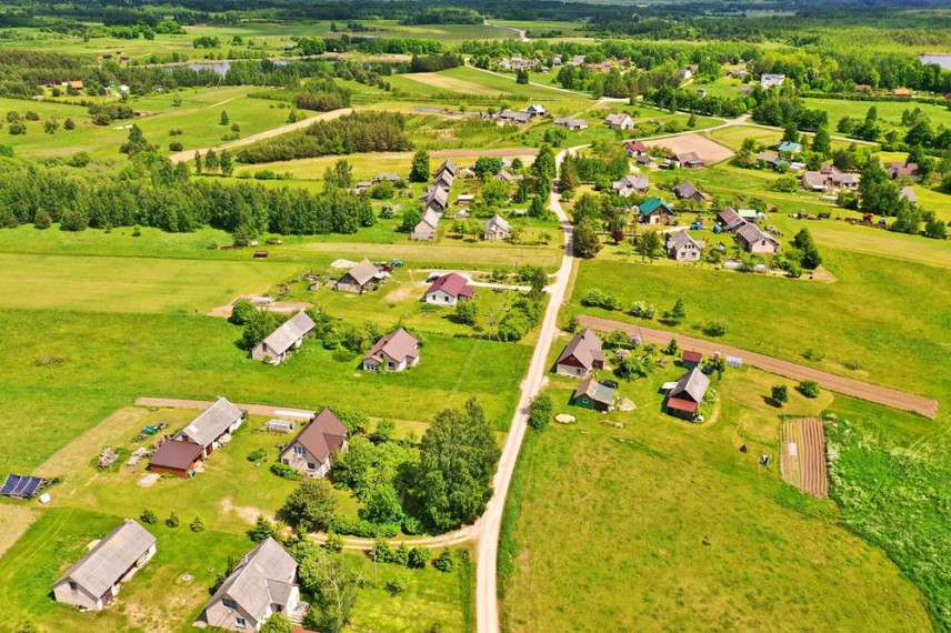 Parduodamas namas Žaugėdų k., Molėtų r. sav., 81.00 m² ploto 3 kambariai 3