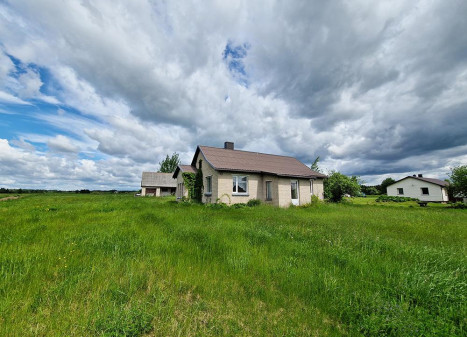 Parduodamas namas Žaugėdų k., Molėtų r. sav., 81 m² ploto 3 kambariai Parduodamas namas Žaugėdų k., Molėtų r. sav., 81 m² ploto 3 kambariai