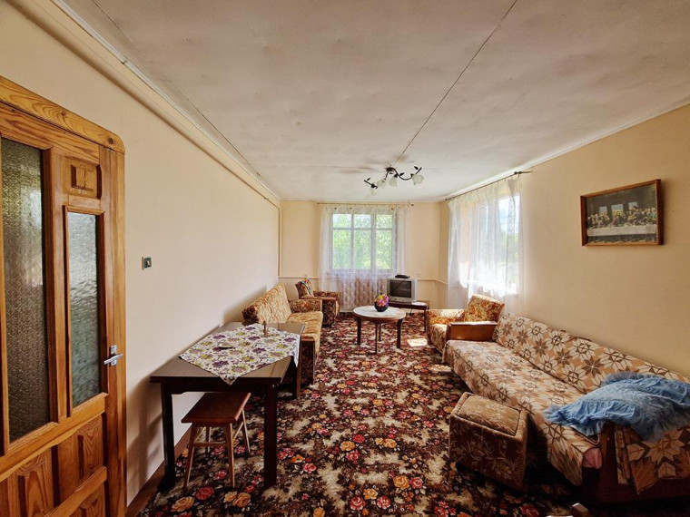 Parduodamas namas Žaugėdų k., Molėtų r. sav., 81 m² ploto 3 kambariai 10