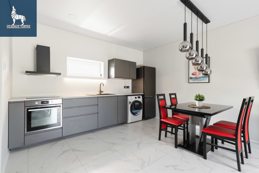 Parduodamas namas Vilniaus r. sav., Brinkiškių k., Žalumos 27-oji, 52.64 m2 ploto, 1 aukštai 5