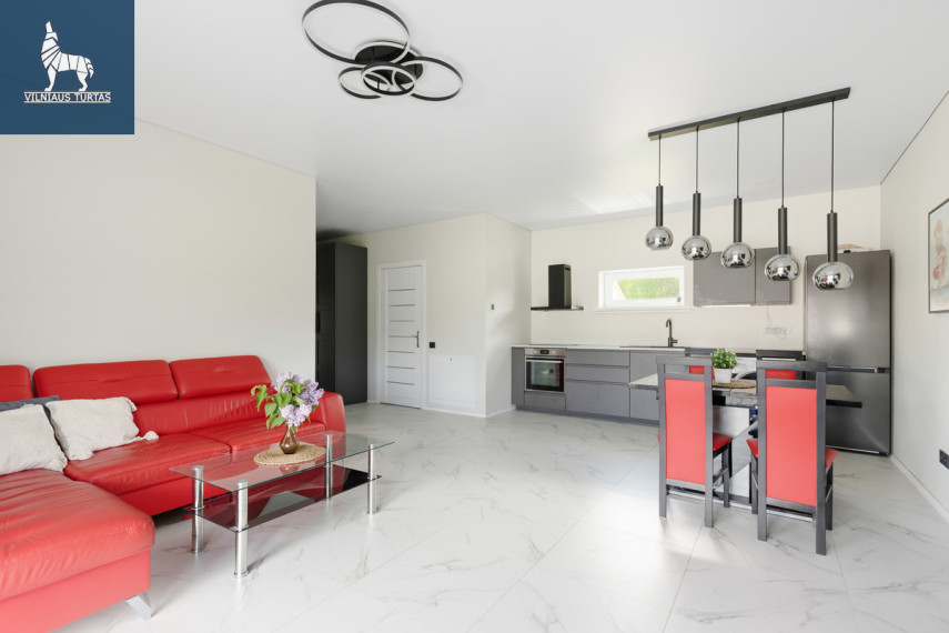 Parduodamas namas Vilniaus r. sav., Brinkiškių k., Žalumos 27-oji, 52.64 m2 ploto, 1 aukštai 6